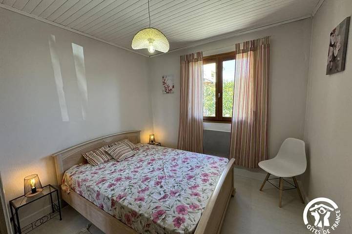 Location de vacances pour 4 personnes, avec jardin et piscine à Trouillas - 3