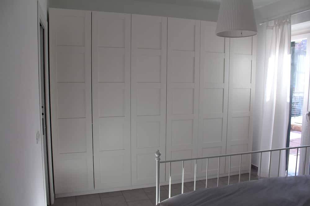 Apartamento entero, New Flat In A Quiet Area With Provat Parking Lot And Garden in La Spezia (City), La Spezia