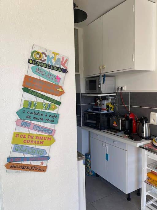 Gîte pour 2 personnes, avec vue et terrasse dans Plage De L Anse De L Arene - 3