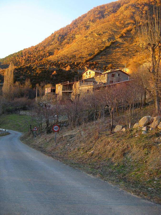 Casa Enriu-habitaciones con opcion a desayuno in Pont de Suert, Alta Ribagorça