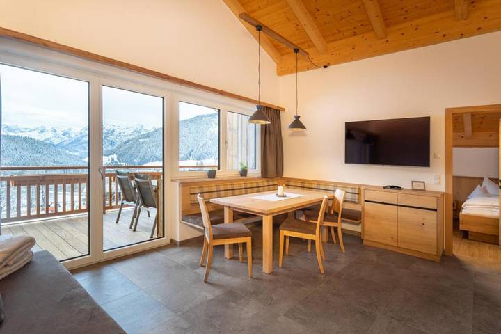 Ferienwohnung für 4 Personen, mit Balkon und Terrasse sowie Garten und Sauna in Werfenweng - 2