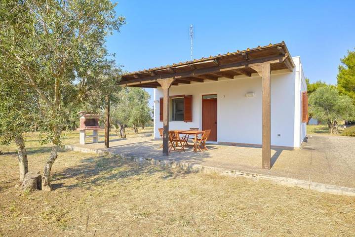 Villa per 6 persone, con giardino e panorama in Alezio