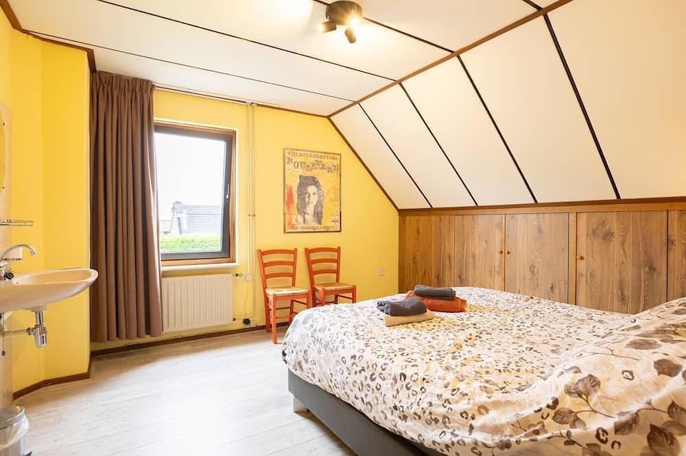 Ferienhaus mit Terrasse an den Dünen in Nordbrabant
