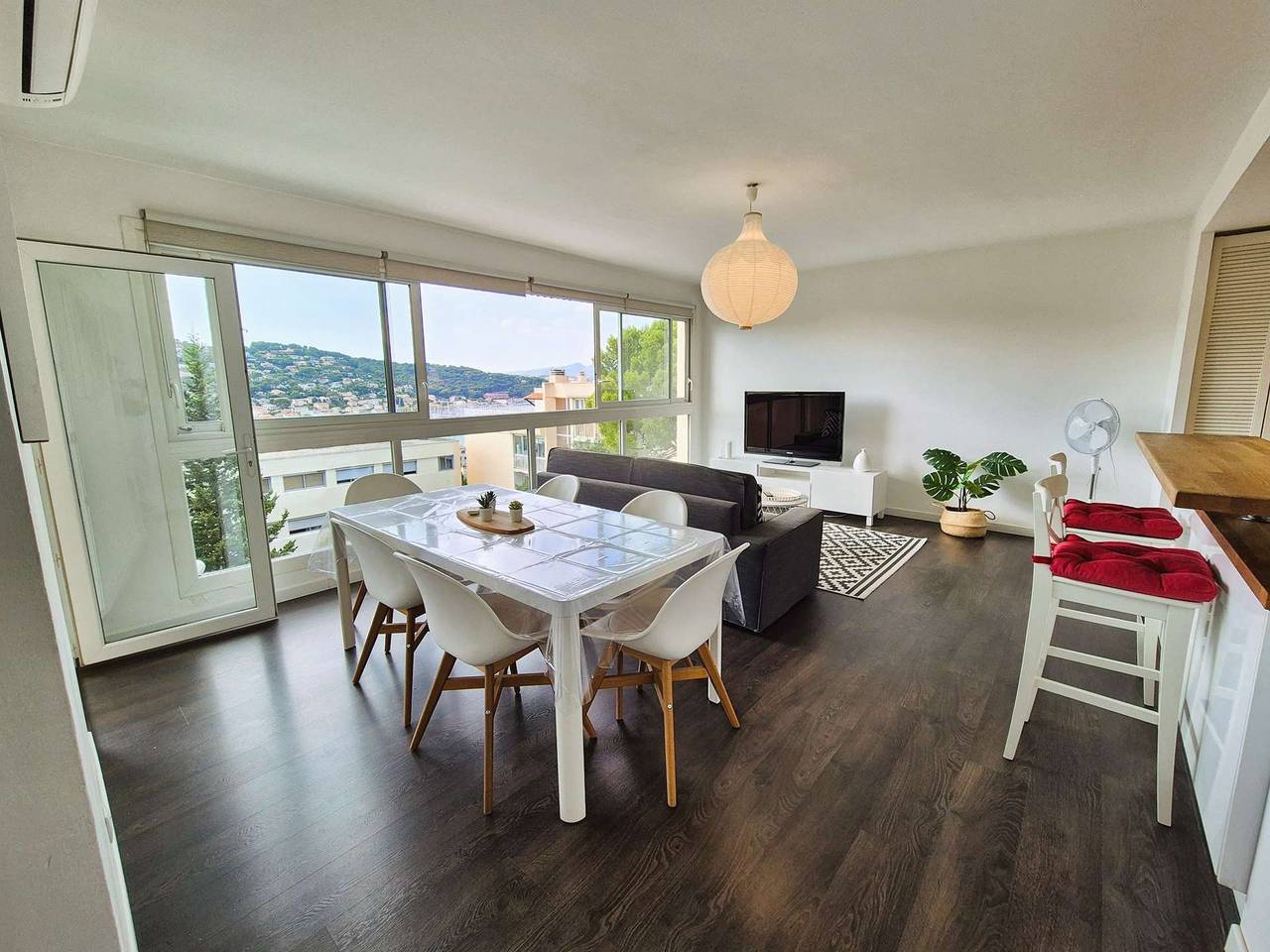 Apartamento vacacional entero, Magnífica vista del puerto, residencia con piscina in Saint-Mandrier-sur-Mer, Costa mediterránea (Francia)