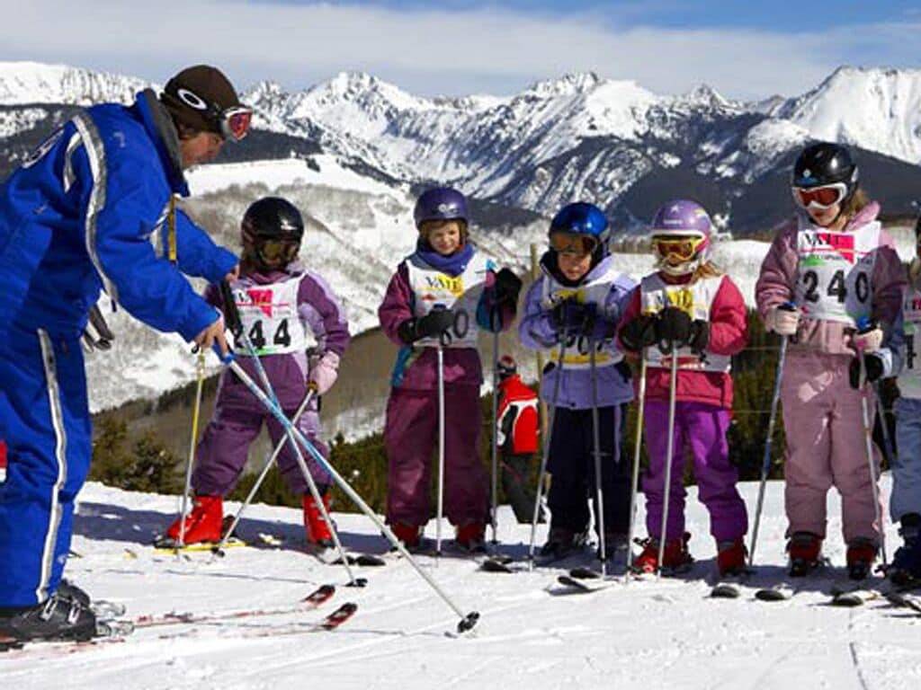 Ganze Wohnung, Geräumige Wohnung w / Free Wifi, Parkplatz, beheizter Pool, Whirlpools, Skifahrer Shuttle, in Avon, Beaver Creek