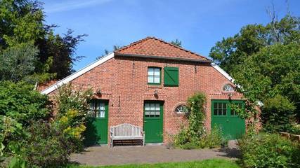 Ferienwohnung für 2 Personen, mit Garten, kinderfreundlich in Weener