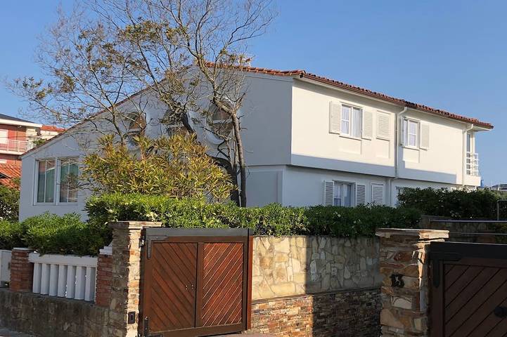 Chalet für 10 Personen, mit Balkon und Garten - 1