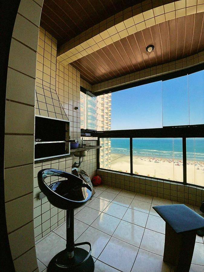 Apartamento de vacaciones para 8 personas, con piscina además de vistas y balcón - 1