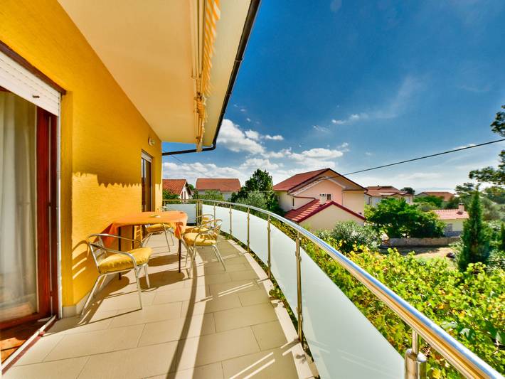 Ferienwohnung für 6 Personen, mit Terrasse und Garten auf Vir - 2