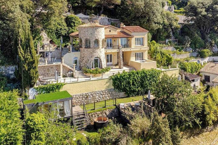 Château pour 8 personnes, avec jacuzzi et piscine - 1