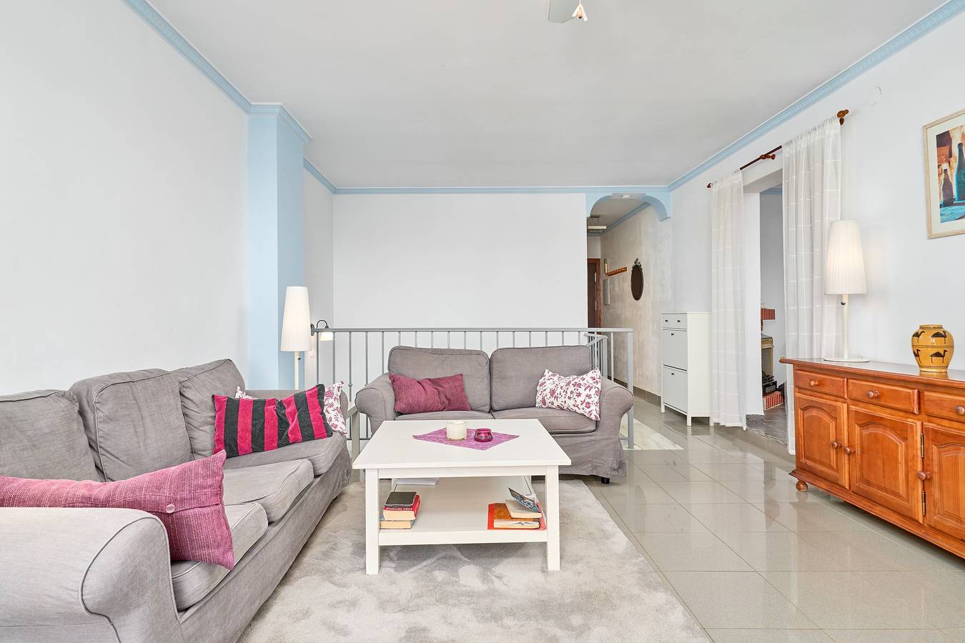 Villa 'Casa Rosa Burriana Beach Nerja' with Sea View, Wi-Fi and Air Conditioning in Playa de Burriana, Nerja