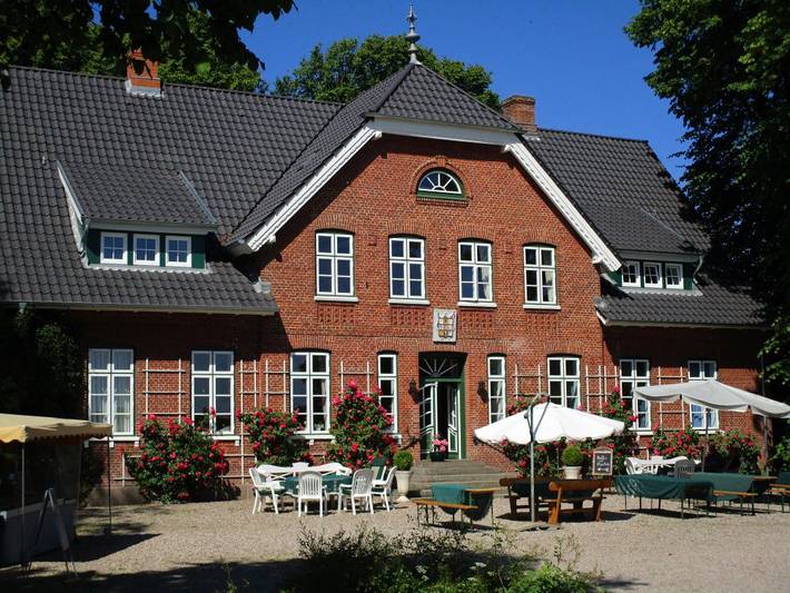 Bauernhof für 4 Personen, mit Balkon/Terrasse und Terrasse sowie Garten in Angeln Halbinsel
