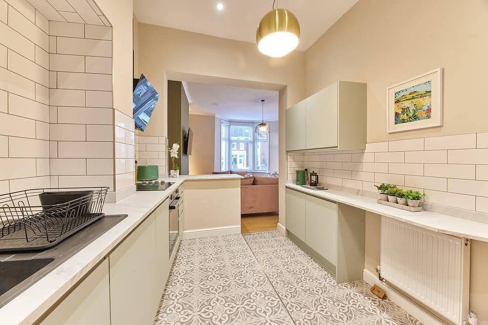 Apartamento entero, Modern Luxury 2-Bedroom Oasis in Heart of Whitley Bay in Whitley Bay, North Tyneside