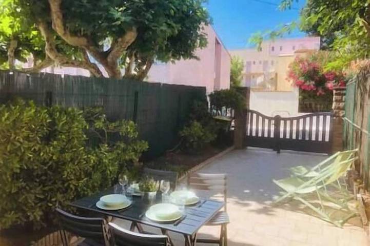 Maison de vacances pour 4 personnes, avec jardin et terrasse, animaux acceptés