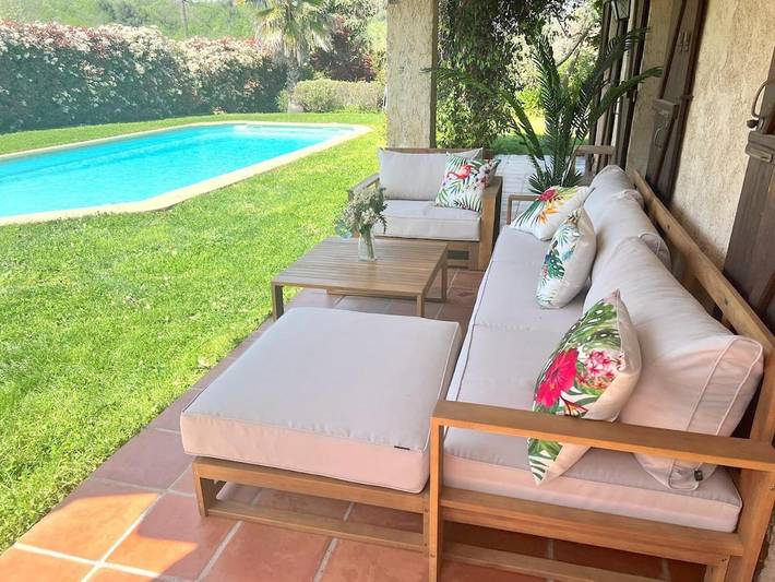 Casa de vacaciones para 8 personas, con balcón y piscina además de jardín y vistas - 1