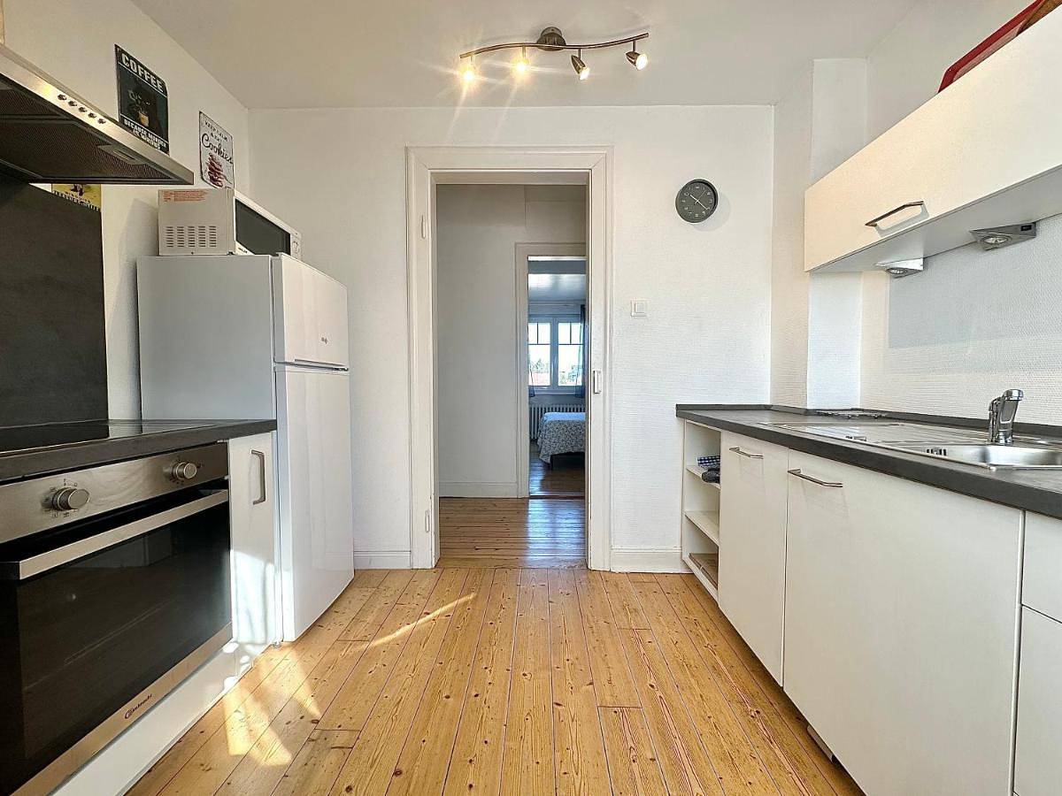 Appartement entier, Two-Bedroom Apartment in Eckbolsheim, Région de Strasbourg