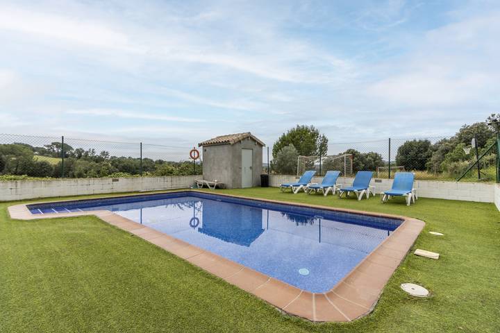 Casa rural para 8 personas, con jardín, Se admiten mascotas en Berguedà - 2