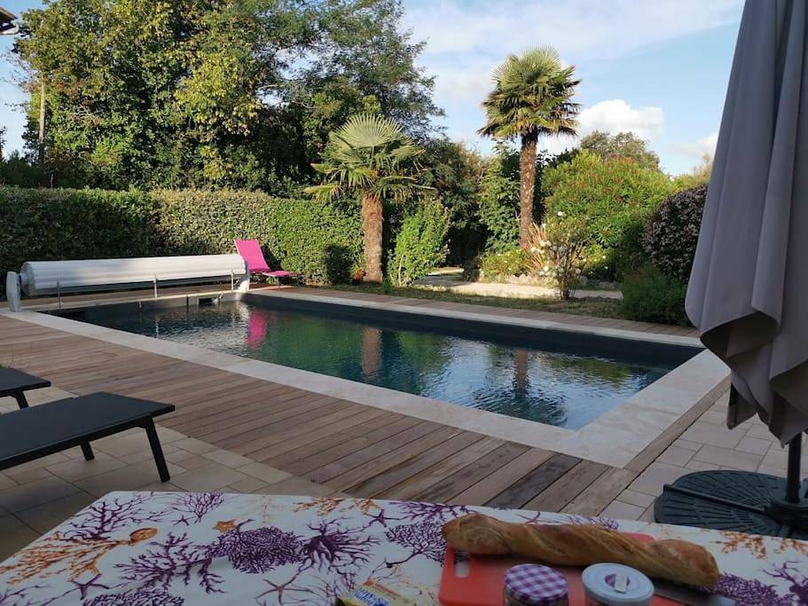 St Palais, maison avec piscine à 200m de la plage in Saint-Palais-sur-Mer, Côte de Beauté