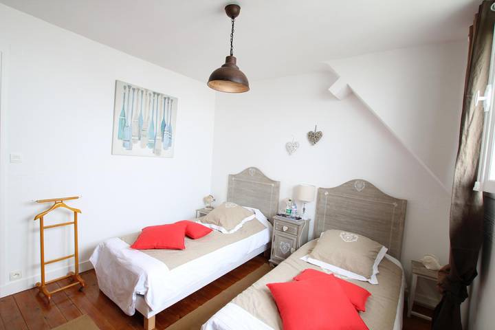 Gîte pour 6 personnes, avec jardin à Saint-Marcouf - 2