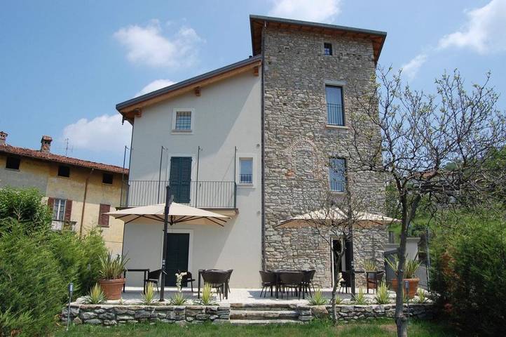 Appartamento per 2 persone, con Terrazza e Giardino nonché Panorama a Oggiono
