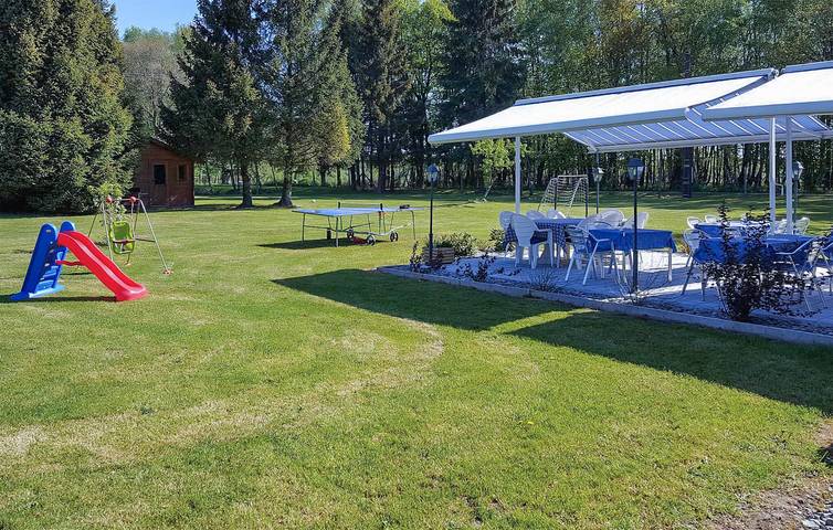 Location de vacances pour 15 personnes, avec jacuzzi et terrasse ainsi que jardin et sauna à Maubert-Fontaine - 2