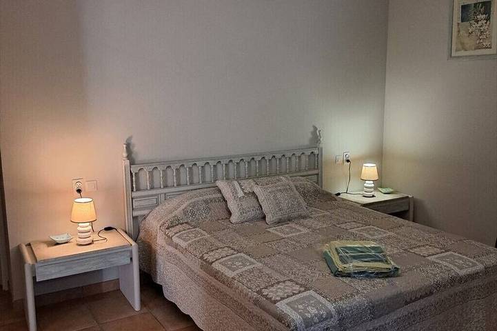 Gîte pour 10 personnes, avec jardin et jacuzzi à Cairanne - 4