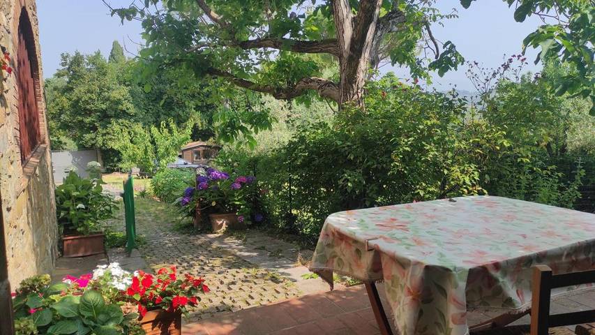 Gîte pour 2 personnes, avec terrasse ainsi que vue et jardin à Impruneta - 3