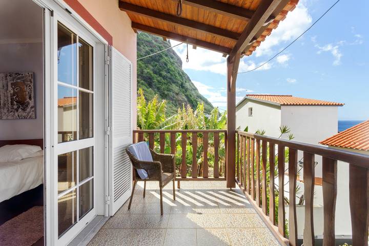 Location de vacances pour 4 personnes, avec jardin à Jardim do Mar - 2