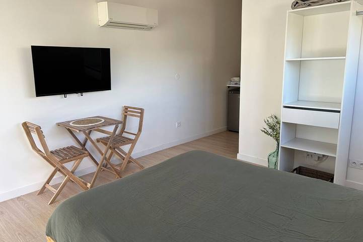 Apartamento entero, Cozy studio with garden access in Lunel-Viel, Costa mediterránea (Francia)