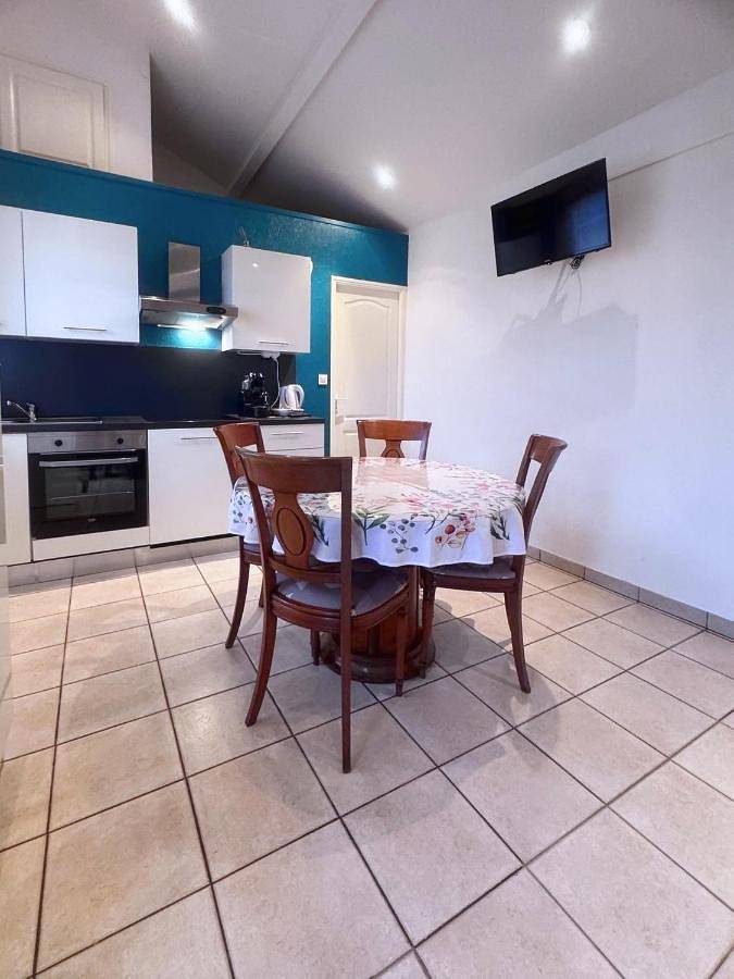 Gîte pour 4 personnes, avec balcon à Colombier-Saugnieu - 3