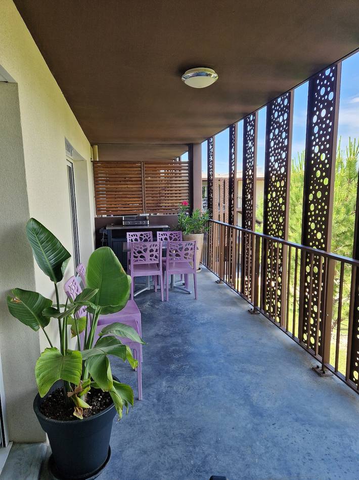 Appartement de vacances pour 4 personnes, avec bassin pour enfant et jardin, animaux acceptés