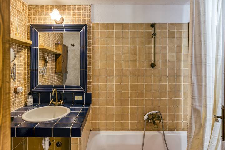 Casa rural para 3 personas, con piscina para niños y jardín, Se admiten mascotas en Pla de l'Estany - 4