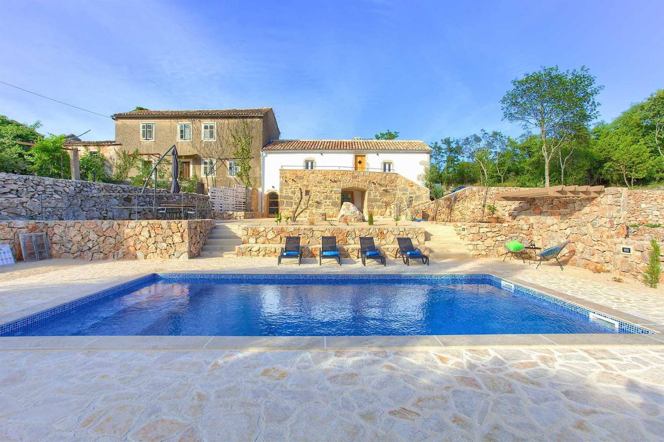 Hermosa Villa Mayo con piscina in Dobrinj, Krk (isla)