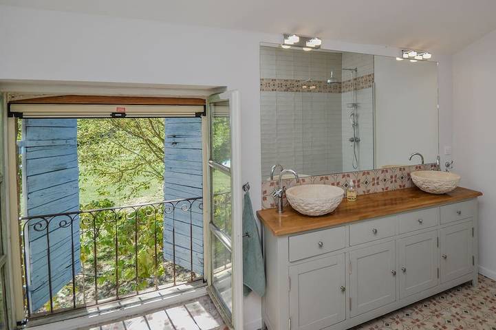 Location de vacances pour 14 personnes, avec jardin et terrasse à Courthézon - 4