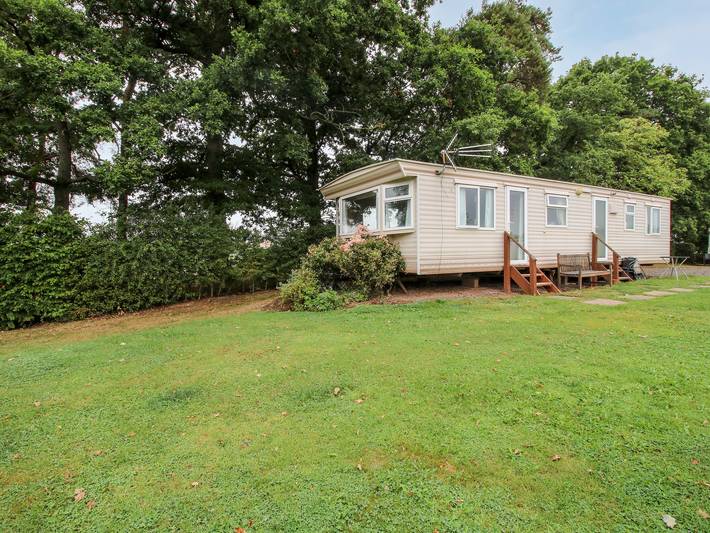 Bungalow for 4 people, with Garden in Shropshire