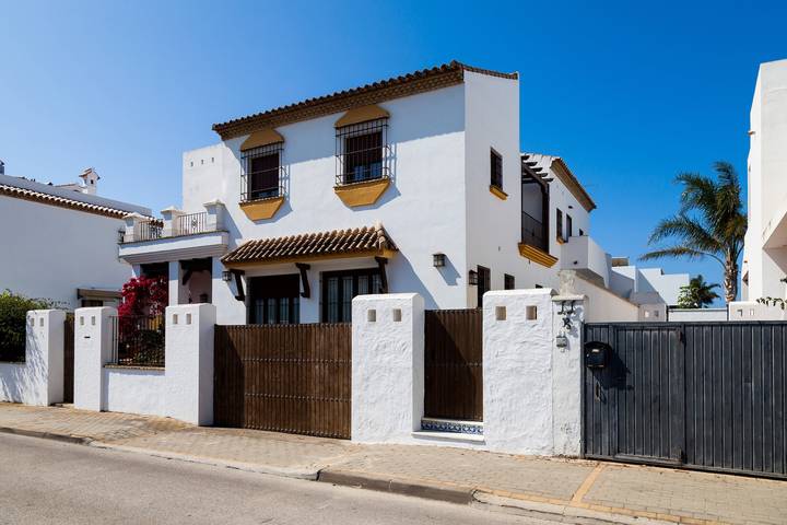 Apartamento entero, Apartamento acogedor cerca de la playa - Estudio Atalaya Alto in La Fontanilla, Conil de la Frontera