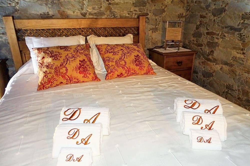 Homerez - Casa acogedora con terraza en Redondo in Redondo, Distrito de Évora