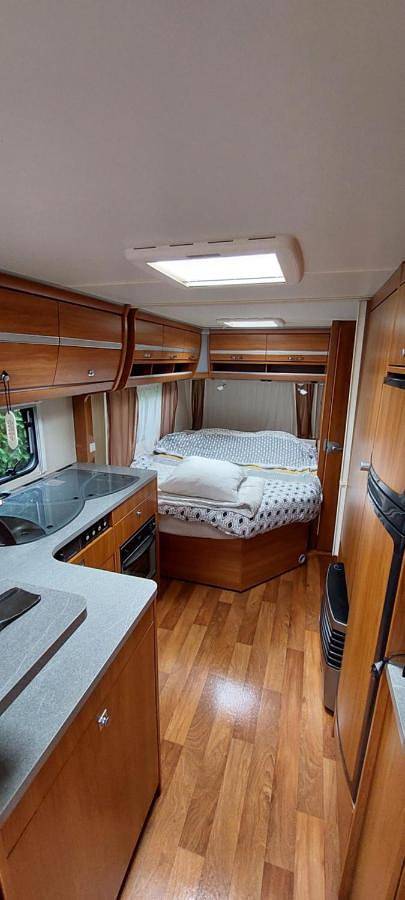 Gezellige luxe caravan met zwembad in zuid- Bourgogne in Anglure-sous-Dun, Région de Charolles
