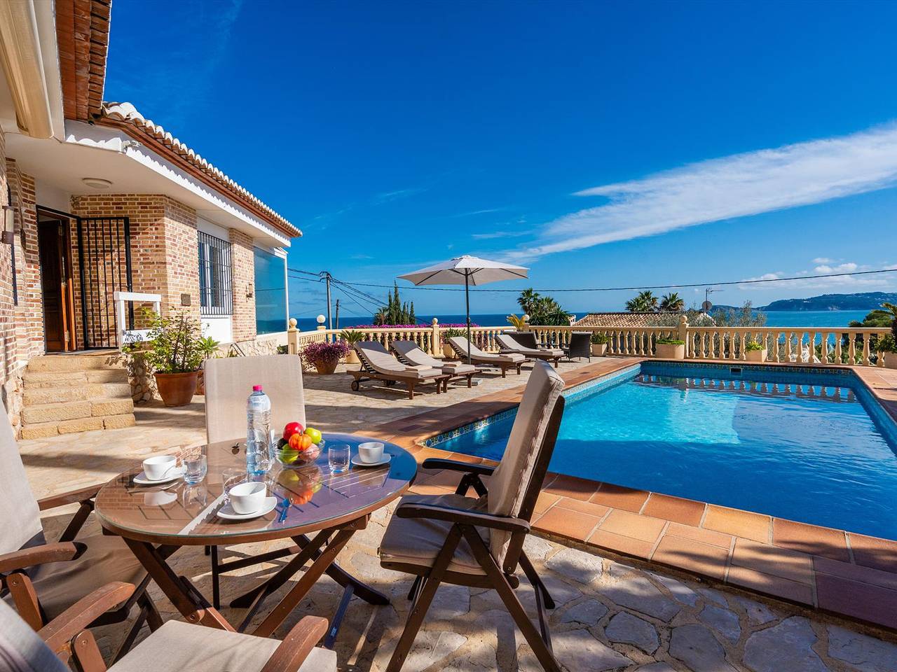 Villa de luxe à Javea avec piscine privée et climatisation près de la plage in Javea Port, Jávea