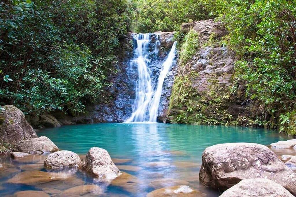 Secluded Sands ~ 7Br 4Ba Private Beach Access, A/C in Kawela Bay, North Shore (Oahu)