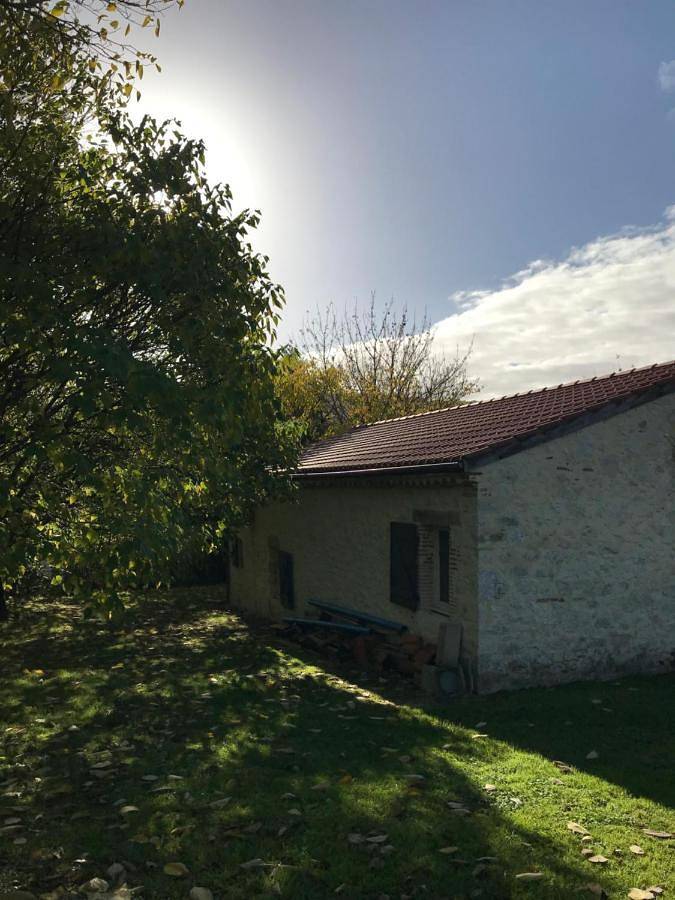 Location de vacances pour 2 personnes, avec jardin et piscine à Pujols - 3