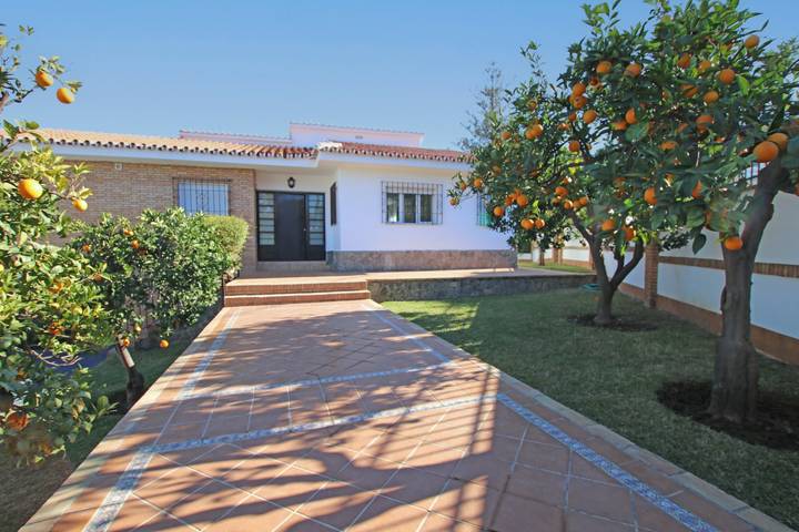 Casa rural para 8 personas, con balcón y jardín en Alhaurín de la Torre - 4