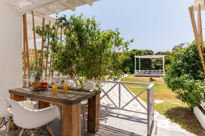 Location de vacances pour 4 personnes, avec jacuzzi et jardin dans Andros - 2