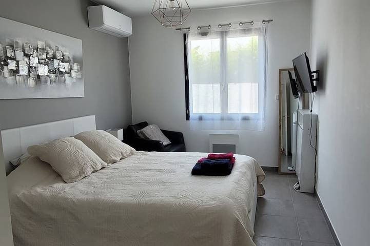 Recent comfortable villa : private heated swimming pool and close to the beaches in Sérignan, Costa mediterránea (Francia)