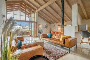 Hütte für 8 Personen, mit Sauna und Balkon sowie Whirlpool in Schönau am Königssee