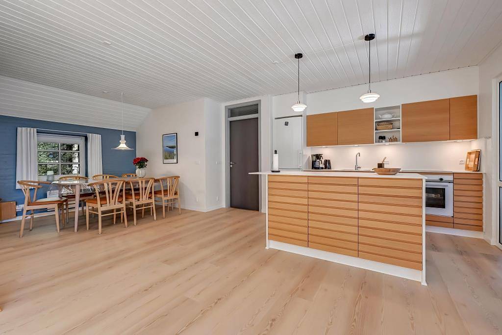 Quietly located pool house for 8 people on the Danish west coast in Vester Husby, Husby