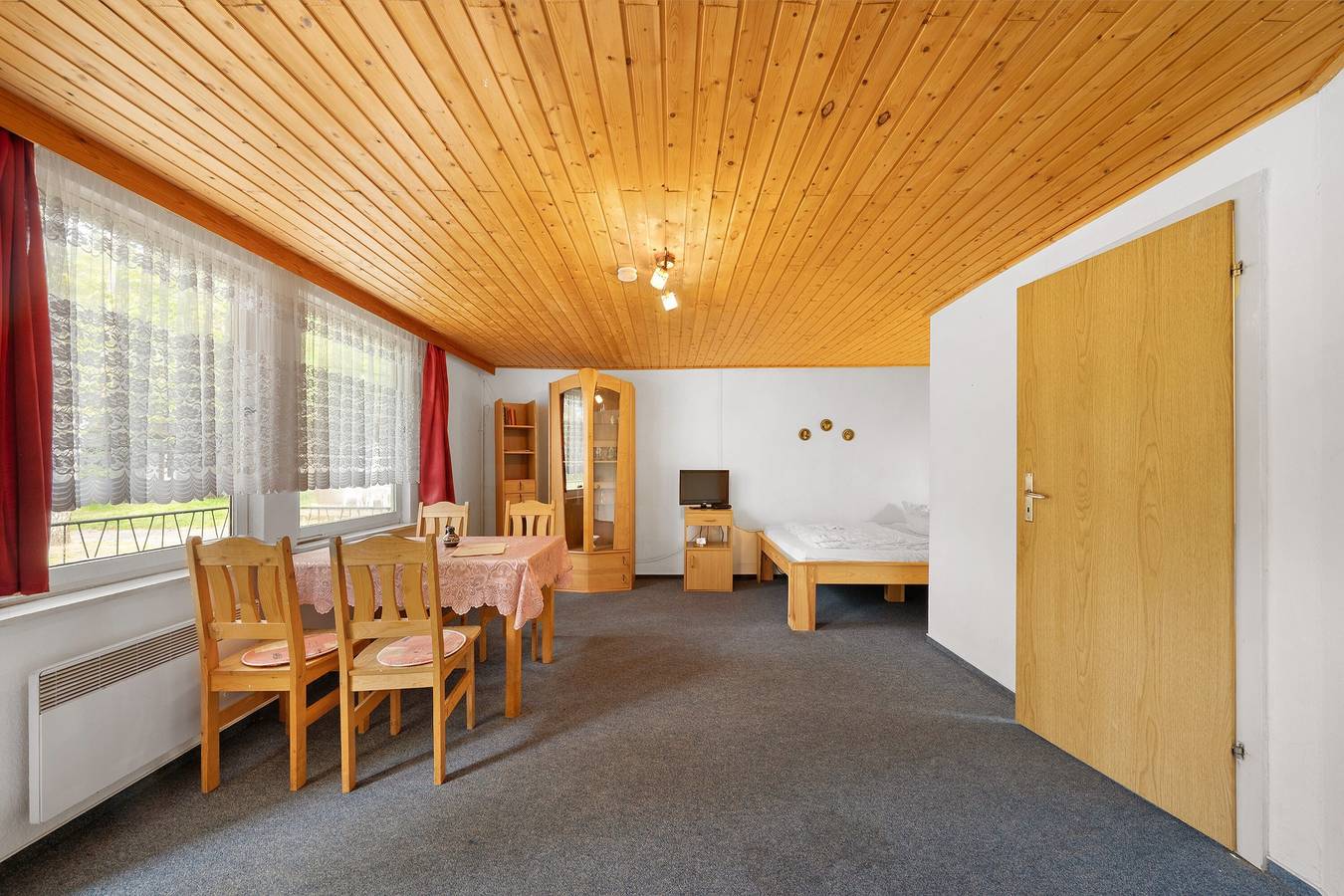 Bungalow '4 - Kimbucht' mit privater Terrasse und gemeinsamem Garten in Waldhufen, Oberlausitz-Niederschlesien