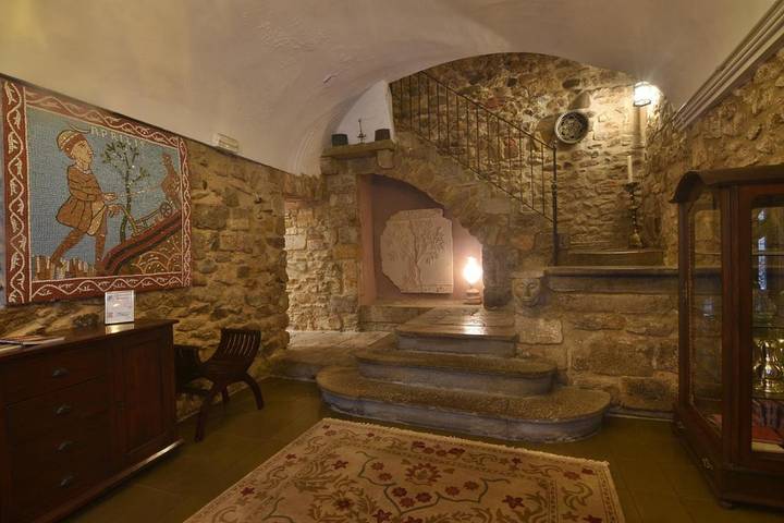 Gîte pour 2 personnes, avec terrasse ainsi que jardin et vue à Gérone - 2