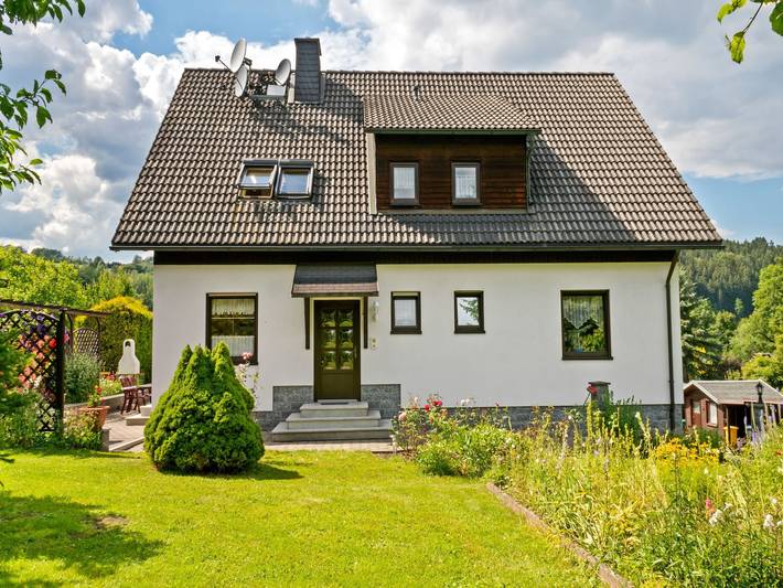 Ferienwohnung für 3 Personen, mit Balkon und Terrasse sowie Garten in Schwarzenberg (Erzgebirge)