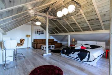 Villa pour 18 personnes, avec vue sur le lac et vue ainsi que piscine et jardin en Bulgarie